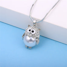 Load image into Gallery viewer, Owl&#39;s Fresh Water Pearl Pendant Necklaces